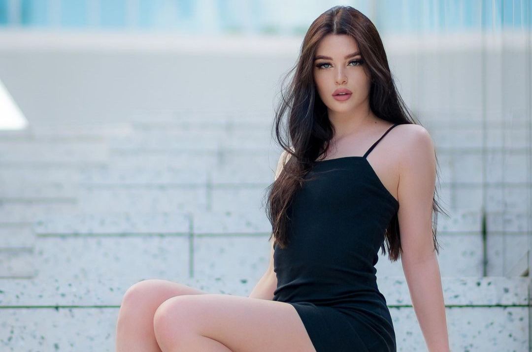 Single Czech woman
