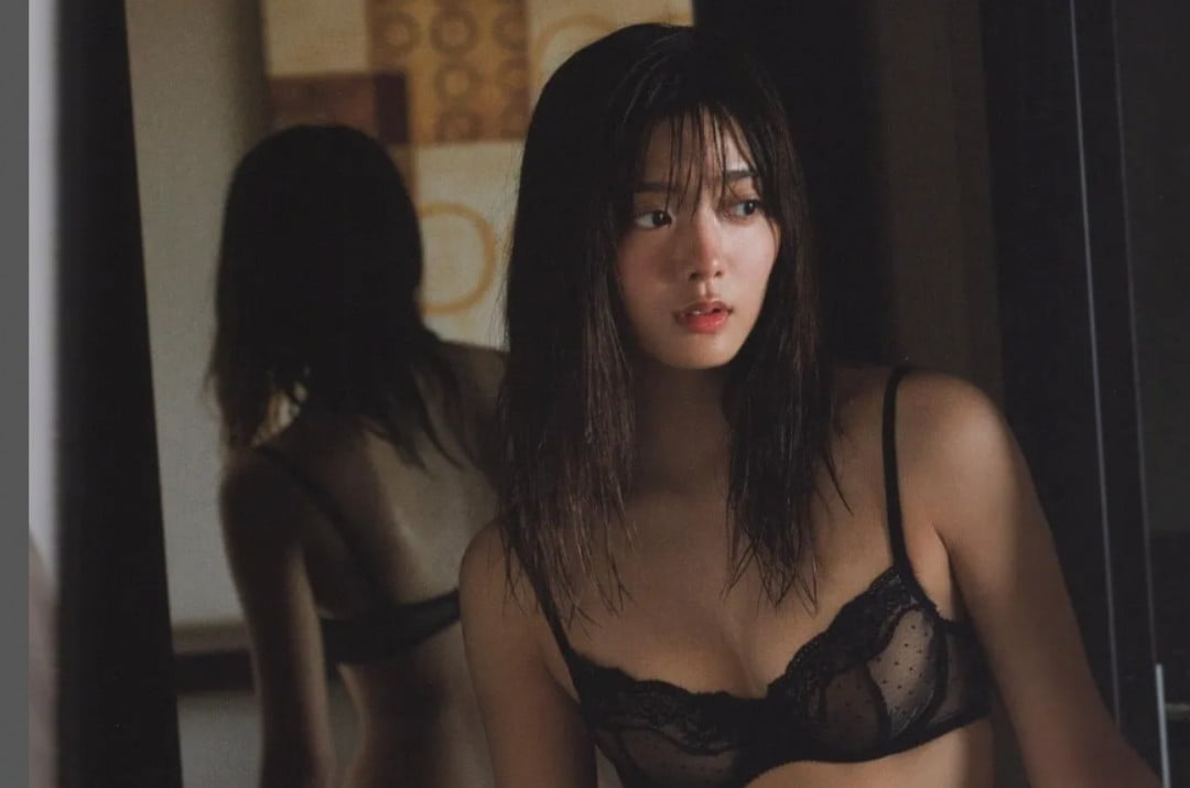 Attractive mail order bride from Japan