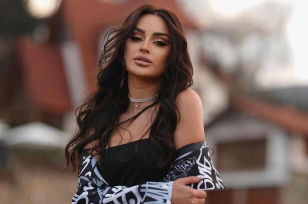 Sexy Armenian bride