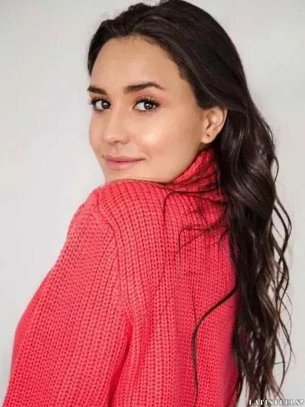 Maria Profile image 1