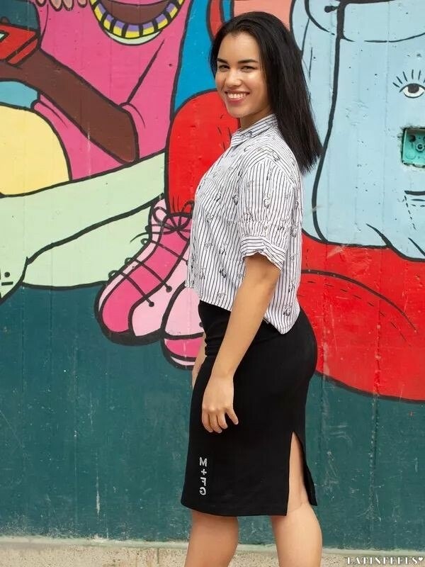 Laura Profile image 2