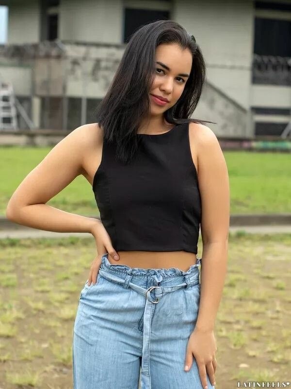 Laura Profile image 3