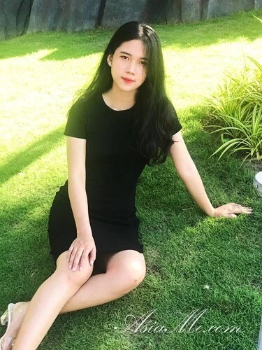 Nana Profile image 3