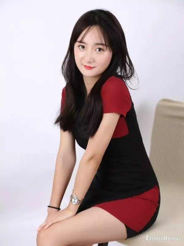 Qiu Li Profile image 3