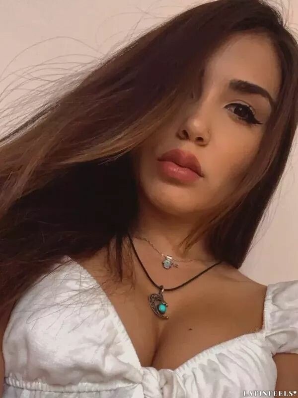 Maira Profile image 4
