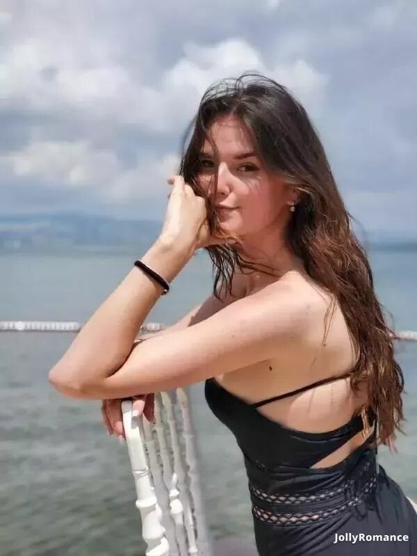 Hanna Profile image 3