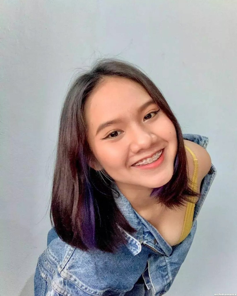 Apisara Profile image 2