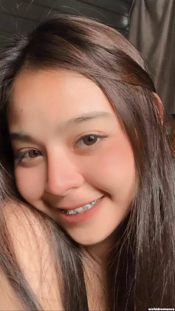 Wandee Profile image 6