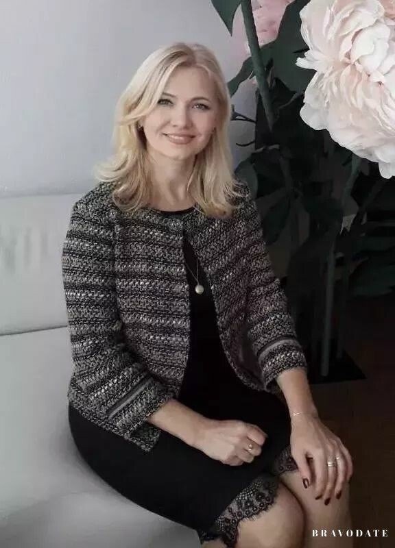 Oksana Profile image 3