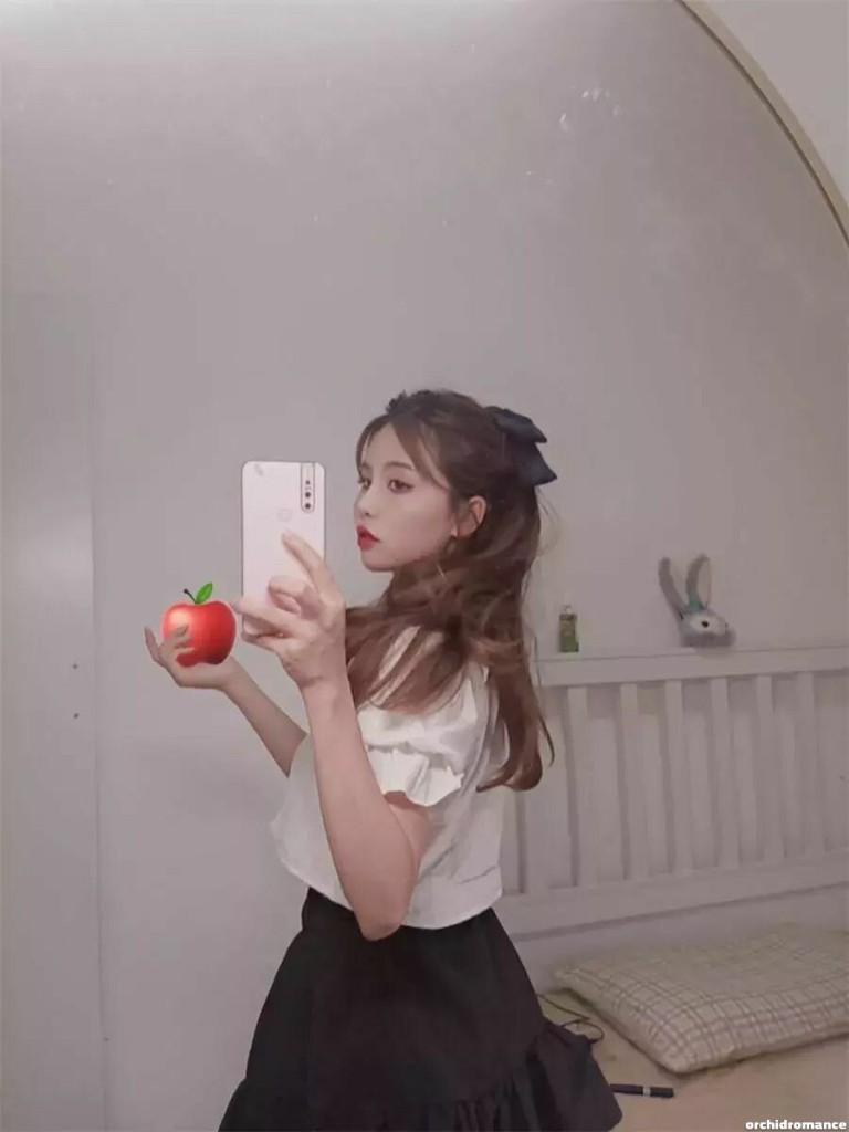 Jia Profile image 5