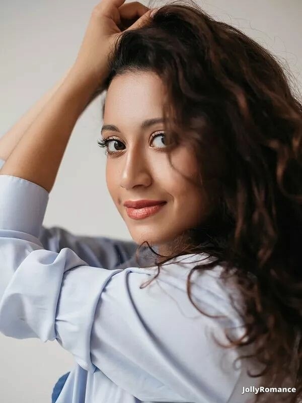 Ekaterina Profile image 2