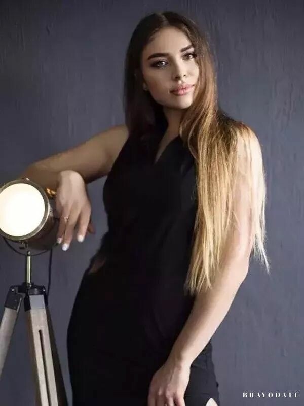 Alina Profile image 5