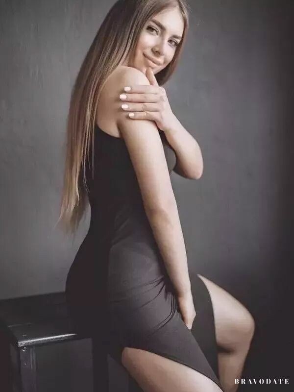 Alina Profile image 2