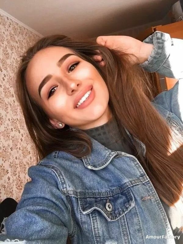 Yulia Profile image 4