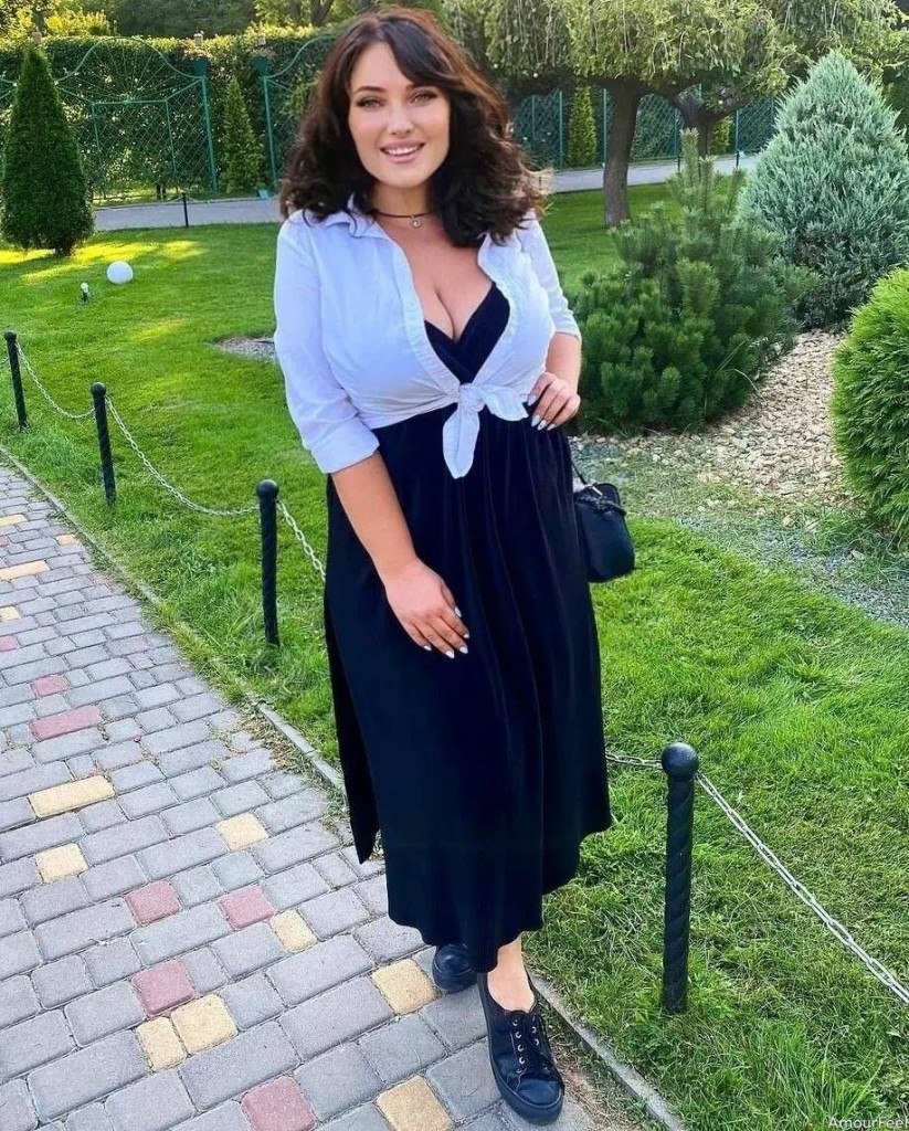 Ilona Profile image 2