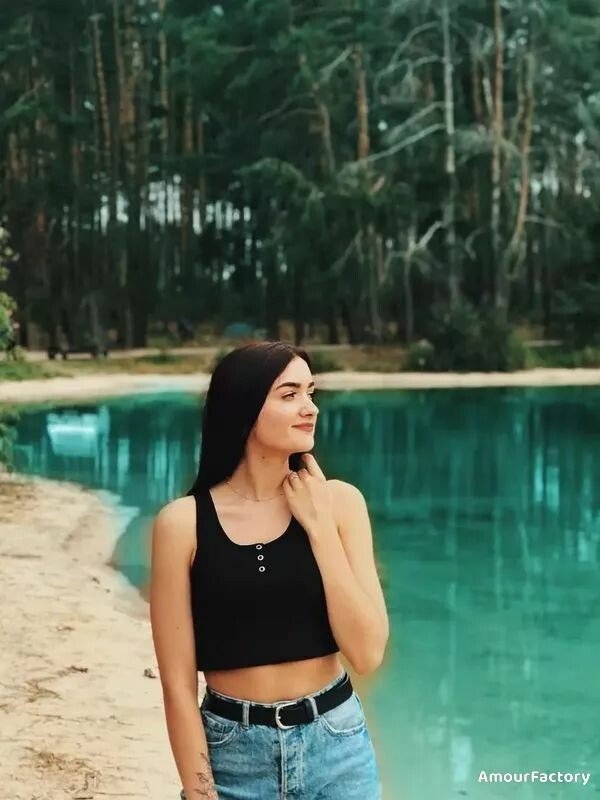 Yulia Profile image 1