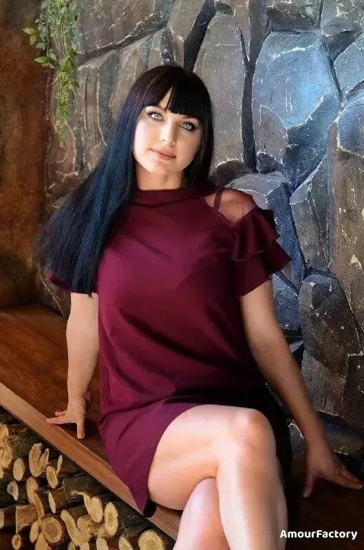 Yana Profile image 3
