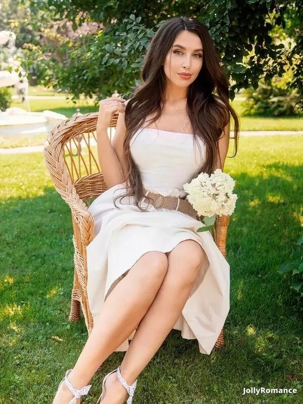 Alexandra Profile image 4