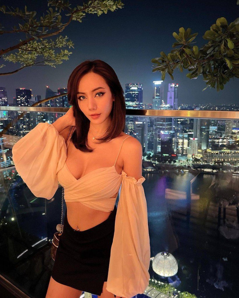 Carina Profile image 1