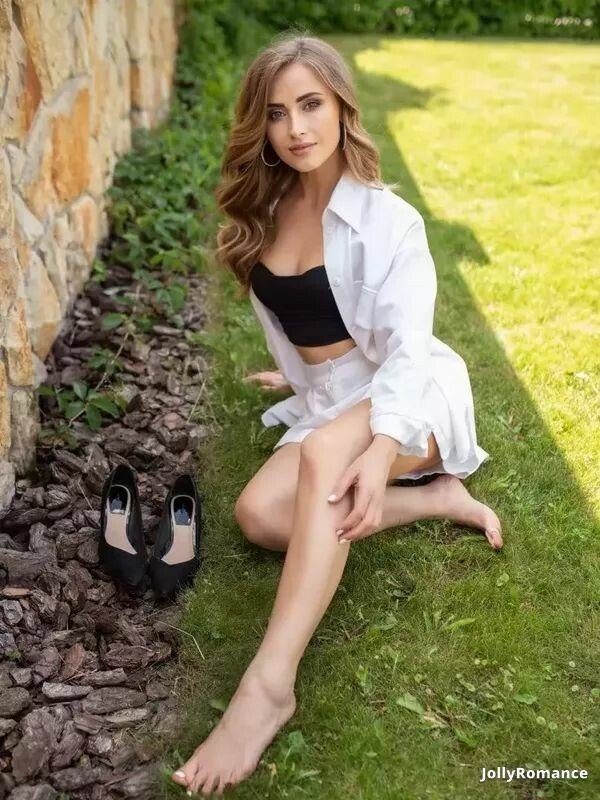Ekaterina Profile image 3