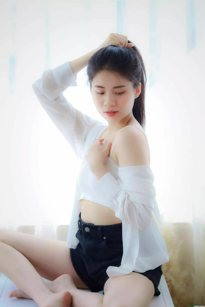 Doris Profile image 3