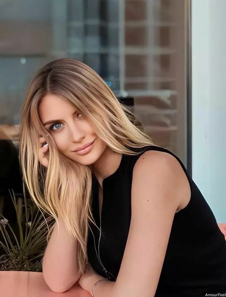 Aoife Profile image 4