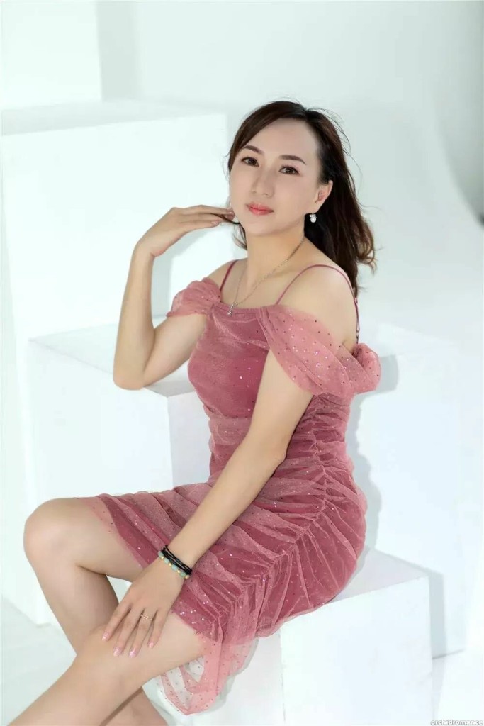 Lucy Profile image 5