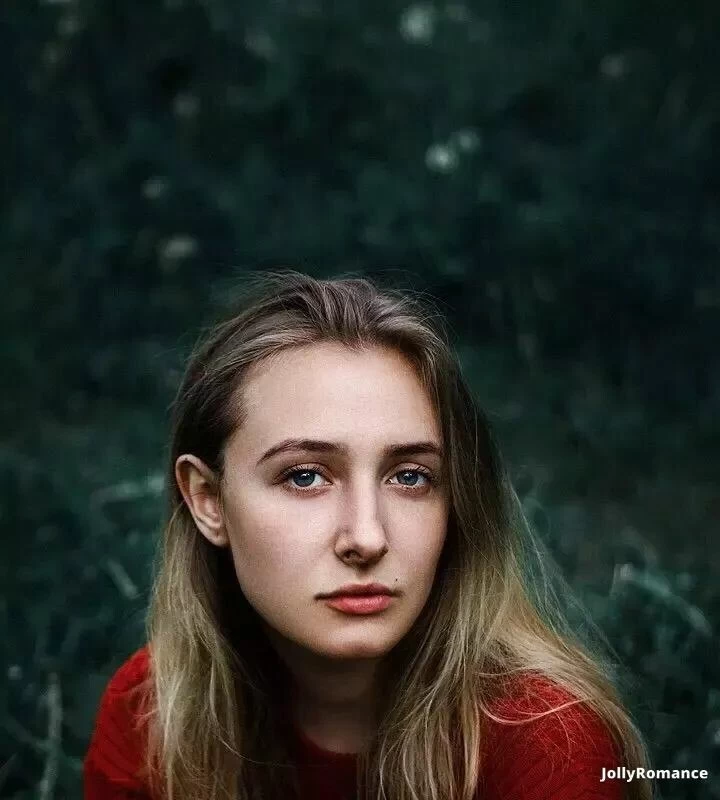 Arina Profile image 3