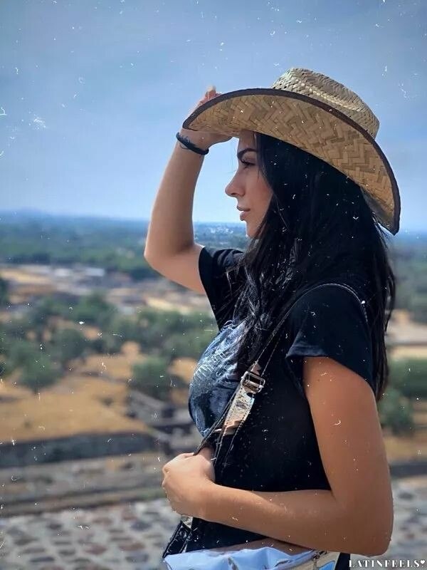 Tania Profile image 1