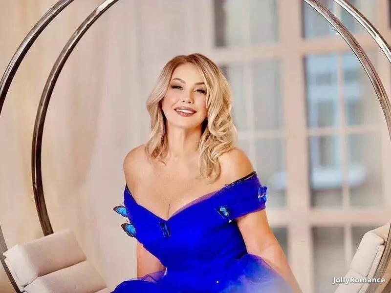 Vlada Profile image 2