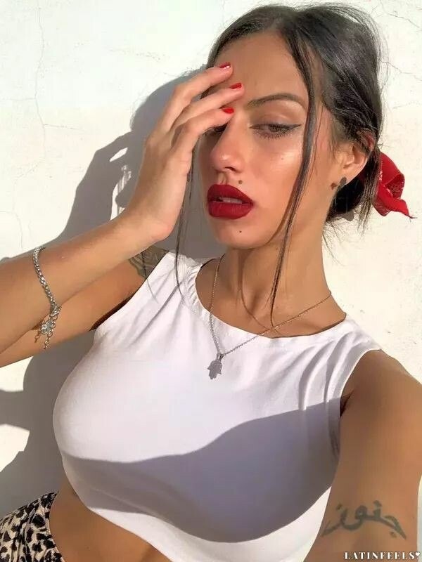Melina Profile image 4