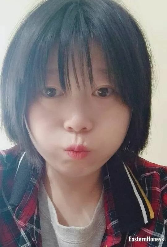 YaHui Profile image 4