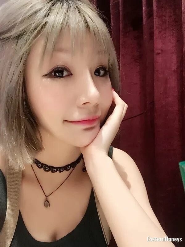YaHui Profile image 5