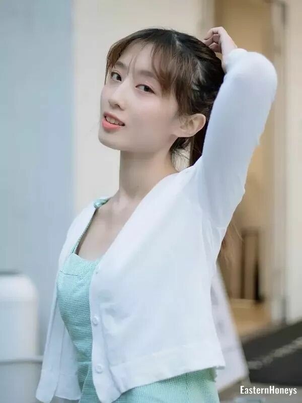 Zhuo Profile image 4