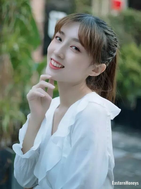 Zhuo Profile image 2