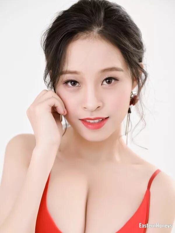 Junxin Profile image 1